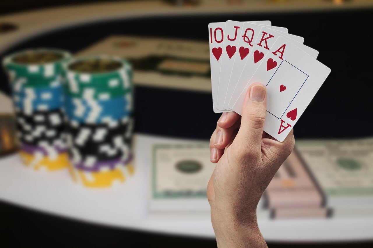 Relaxed casual game session on 7256bet with short-play focus and neon style