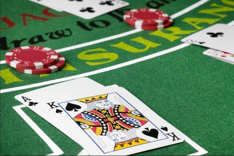 Clear session notes beside sports and casino pages on 7256bet interface